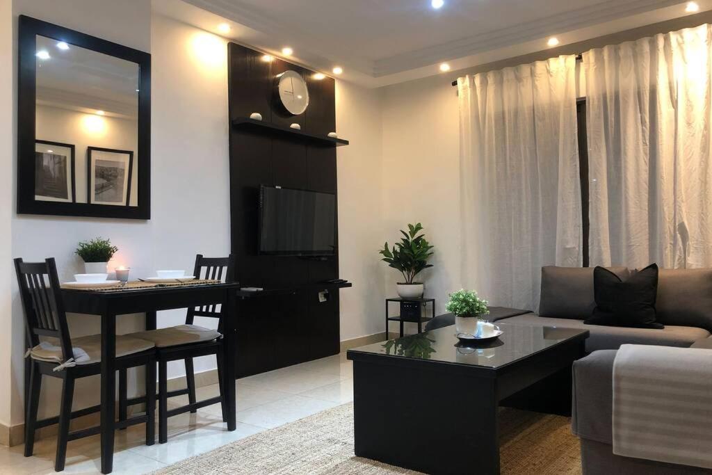 Luxury Apartment In Awesome Location In อัมมาน ภายนอก รูปภาพ